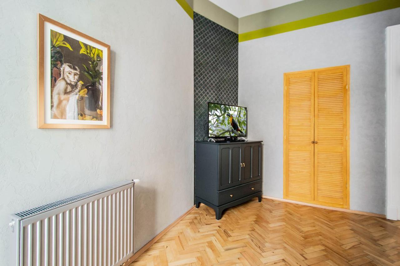 Apartament 3bdr Oasis In The Heart Of Praga