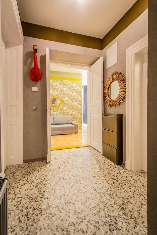 3bdr Oasis In The Heart Of Apartament